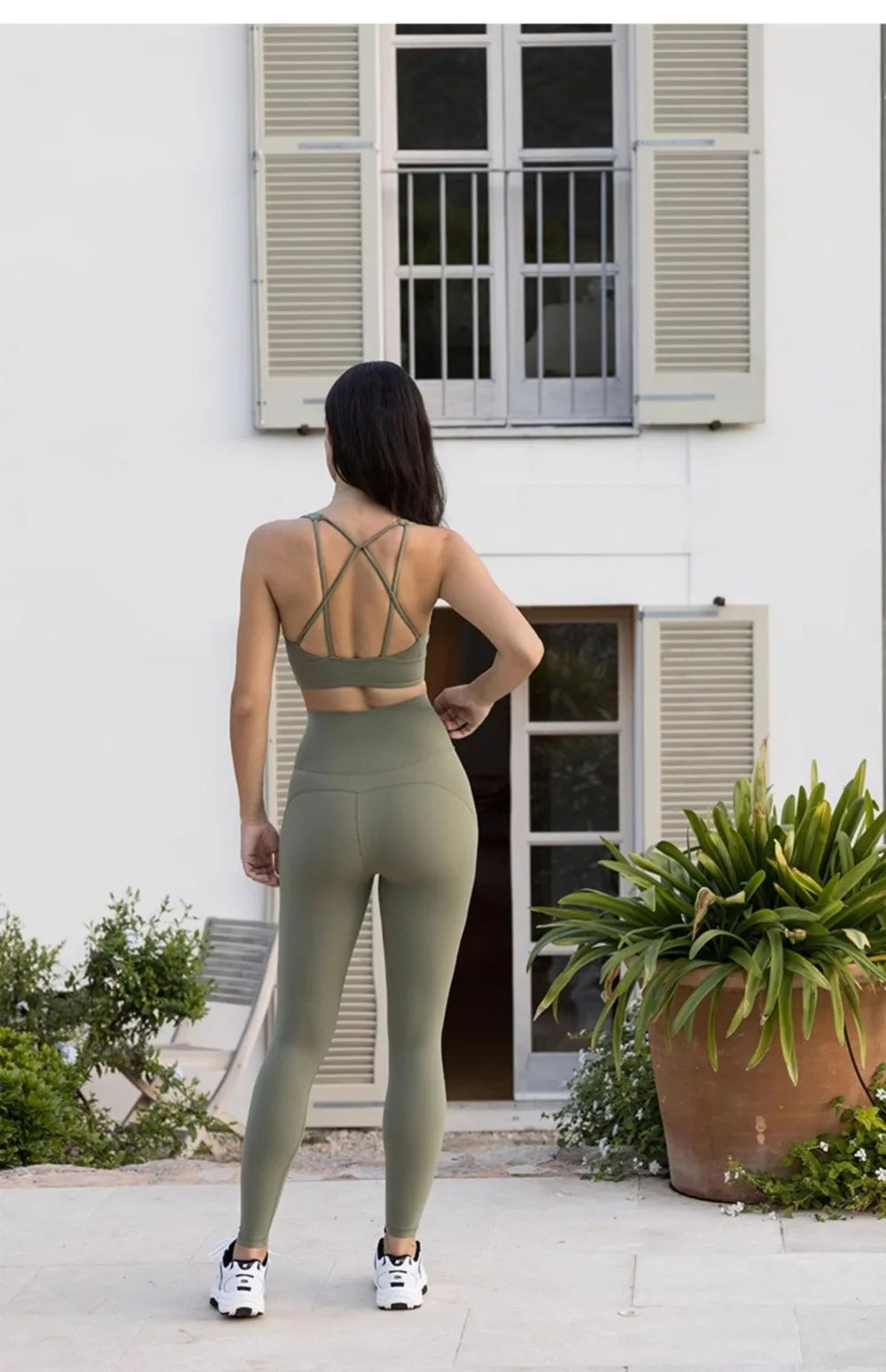 Conjunto Yoga Feminino 2 Peças - Top Esportivo e Calça Legging Modeladora